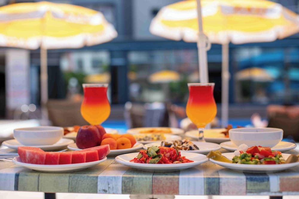 BEST ALANYA OTEL — Restaurant & bars in Alanya