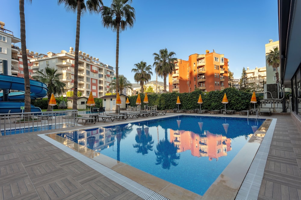 BEST ALANYA OTEL — Main photo in Alanya