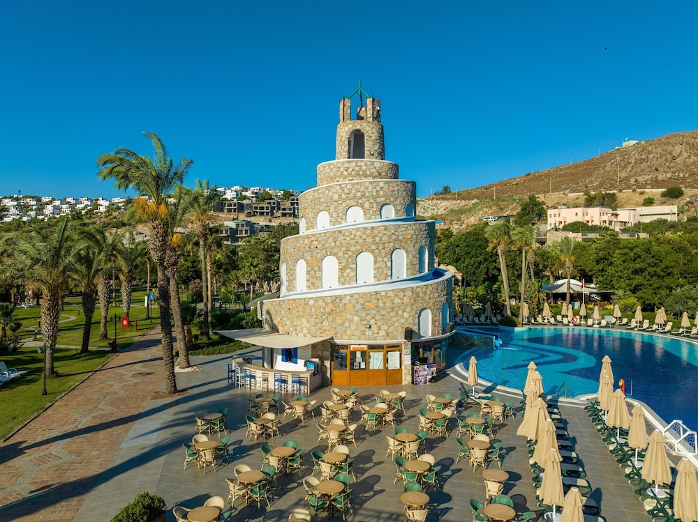 Selectum Collection Bodrum (Ex. Kairaba Bodrum Imperial) - All inclusive — Restaurant & bars in Bodrum, Mugla
