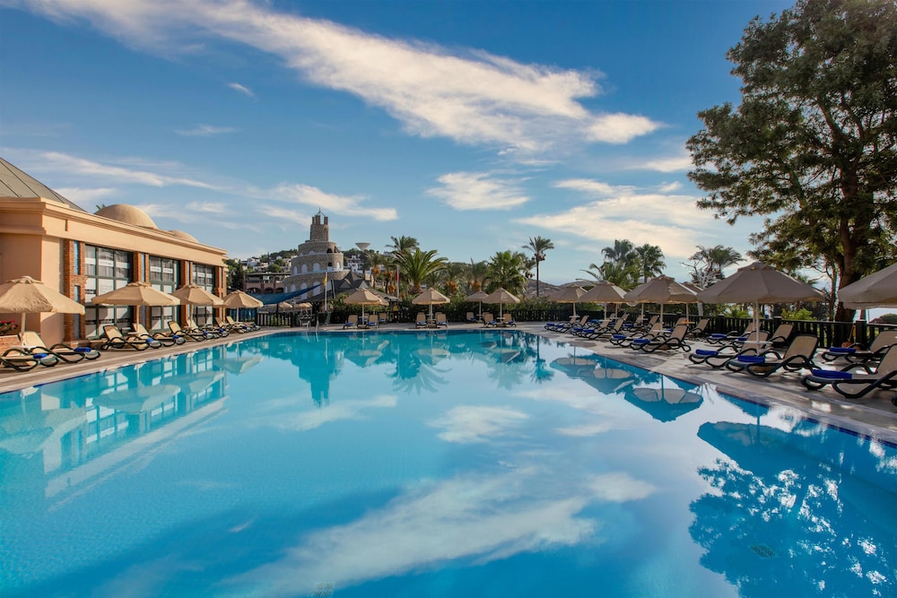 Selectum Collection Bodrum (Ex. Kairaba Bodrum Imperial) - All inclusive — Swimming pool in Bodrum, Mugla