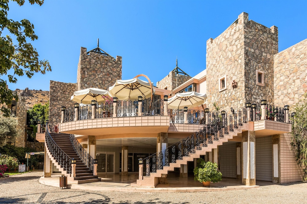 Selectum Collection Bodrum (Ex. Kairaba Bodrum Imperial) - All inclusive — Hotel building in Bodrum, Mugla