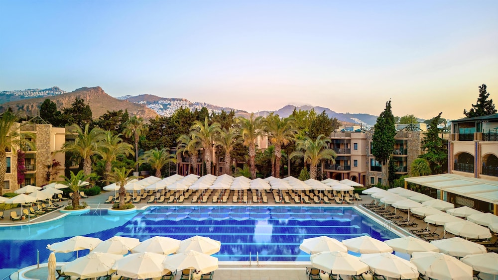 Selectum Collection Bodrum (Ex. Kairaba Bodrum Imperial) - All inclusive — Swimming pool in Bodrum, Mugla