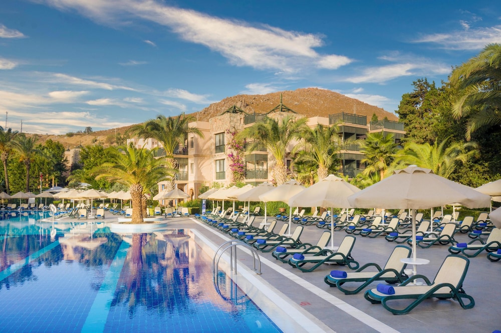 Selectum Collection Bodrum (Ex. Kairaba Bodrum Imperial) - All inclusive — Swimming pool in Bodrum, Mugla