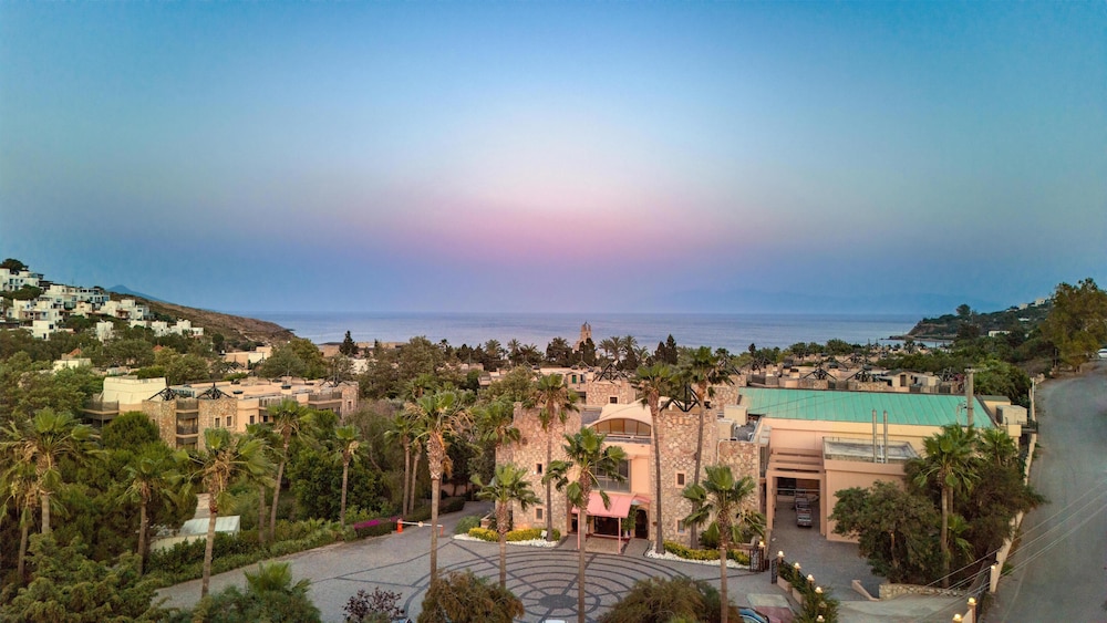 Selectum Collection Bodrum (Ex. Kairaba Bodrum Imperial) - All inclusive — Hotel building in Bodrum, Mugla