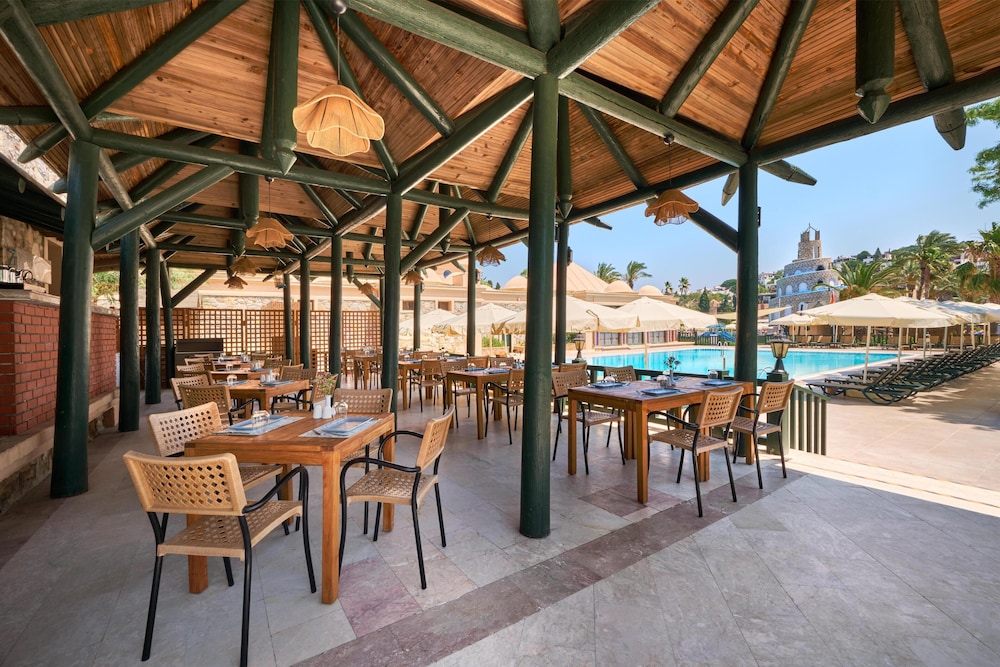Selectum Collection Bodrum (Ex. Kairaba Bodrum Imperial) - All inclusive — Restaurant & bars in Bodrum, Mugla