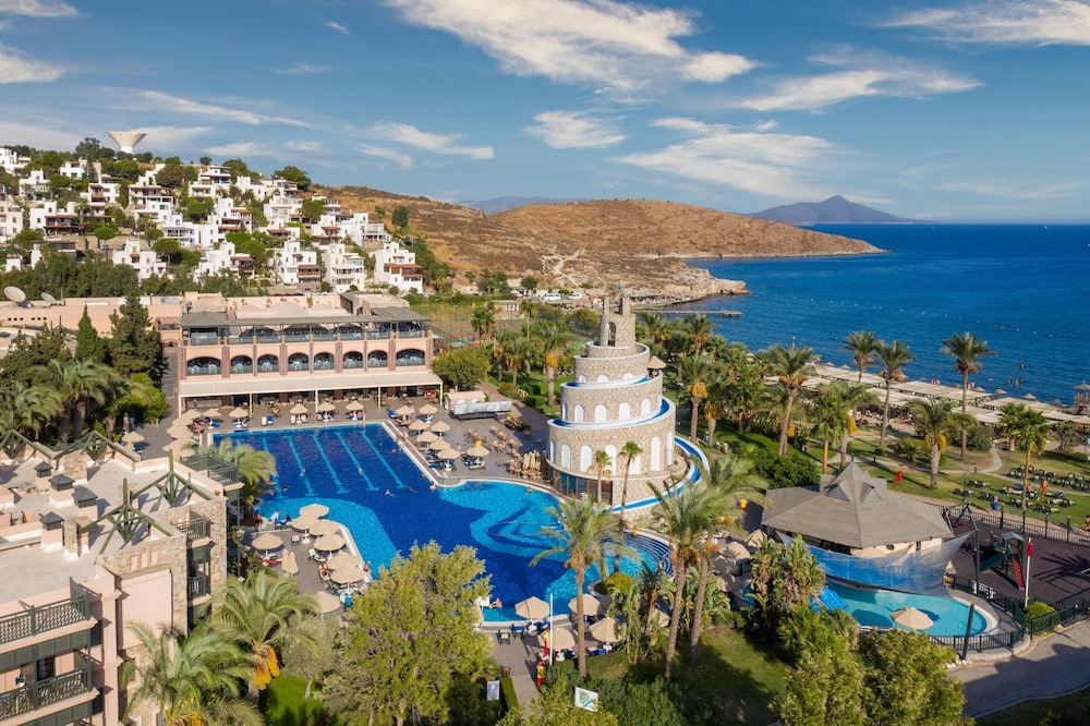 Selectum Collection Bodrum (Ex. Kairaba Bodrum Imperial) - All inclusive — Swimming pool in Bodrum, Mugla