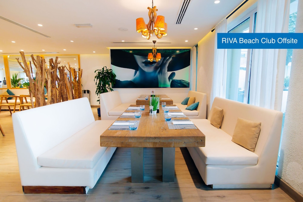 Mövenpick Hotel Jumeirah Lakes Towers — Restaurant & bars in Dubai