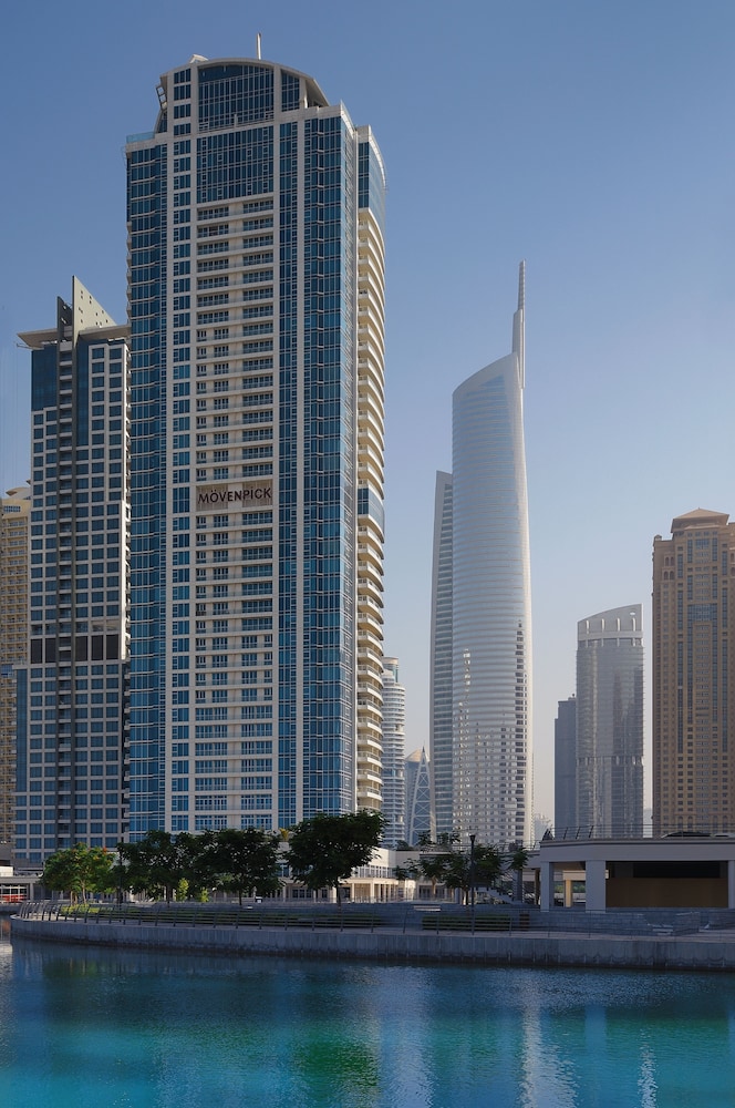 Mövenpick Hotel Jumeirah Lakes Towers — Hotel building in Dubai