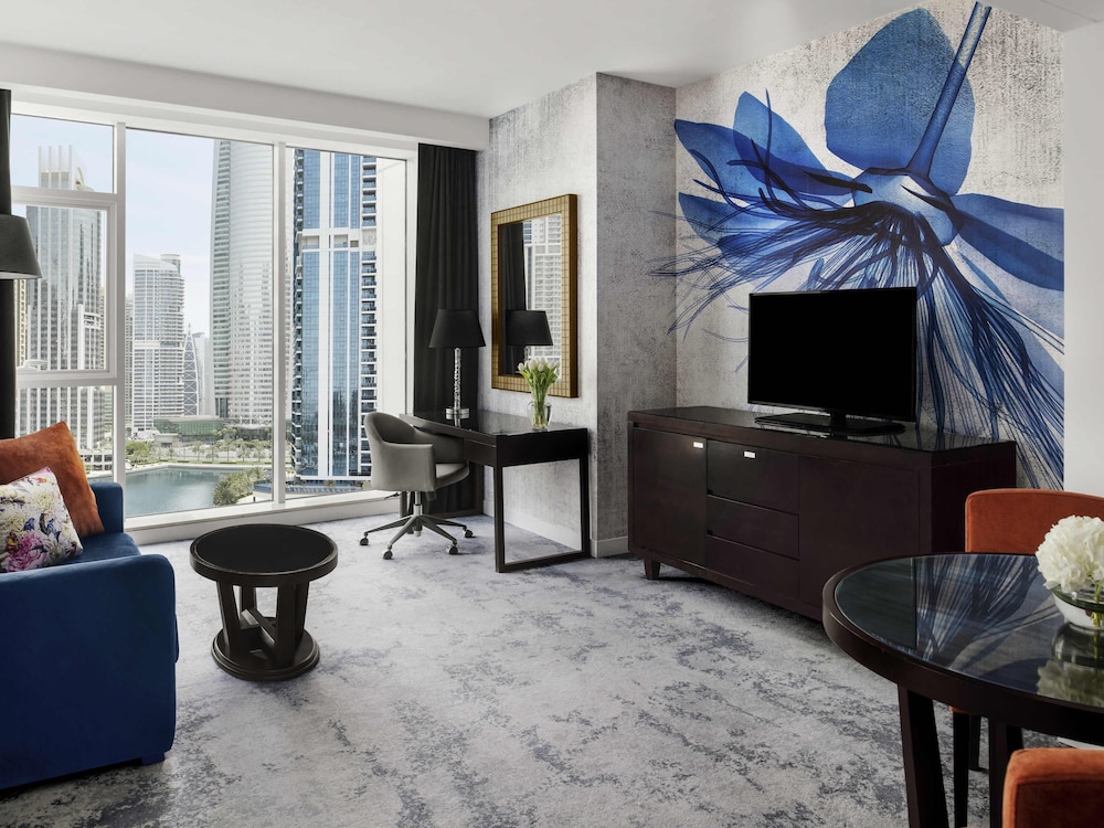 Mövenpick Hotel Jumeirah Lakes Towers — Hotel rooms in Dubai