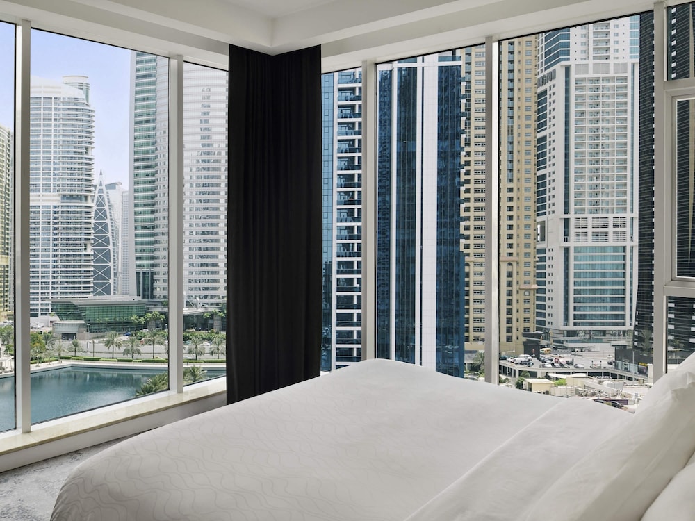 Mövenpick Hotel Jumeirah Lakes Towers - zdjęcie 5