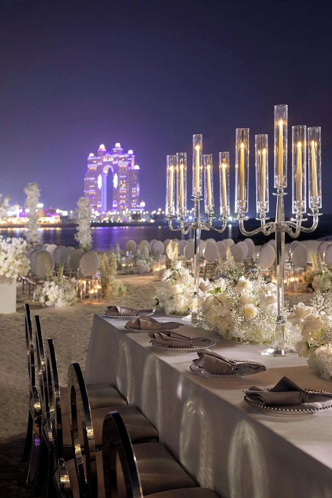 The St. Regis Abu Dhabi — Beach in Abu Dhabi