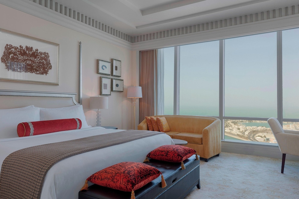 The St. Regis Abu Dhabi — Hotel rooms in Abu Dhabi