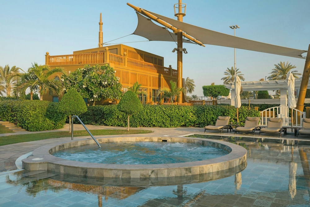 The St. Regis Abu Dhabi — Swimming pool in Abu Dhabi
