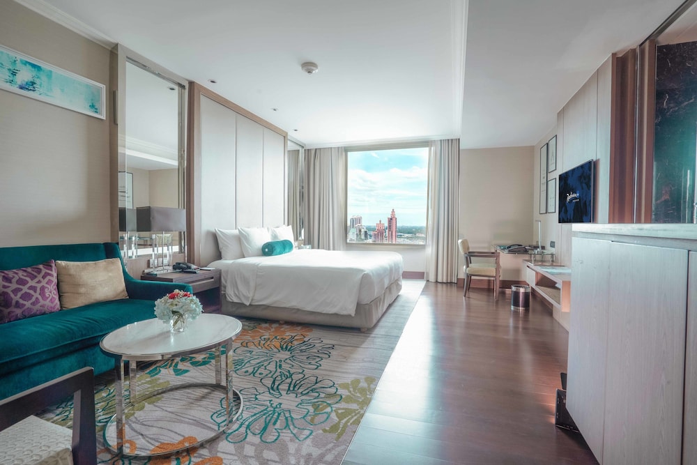 Radisson Blu Plaza Bangkok — Hotel rooms in Bangkok, Bangkok