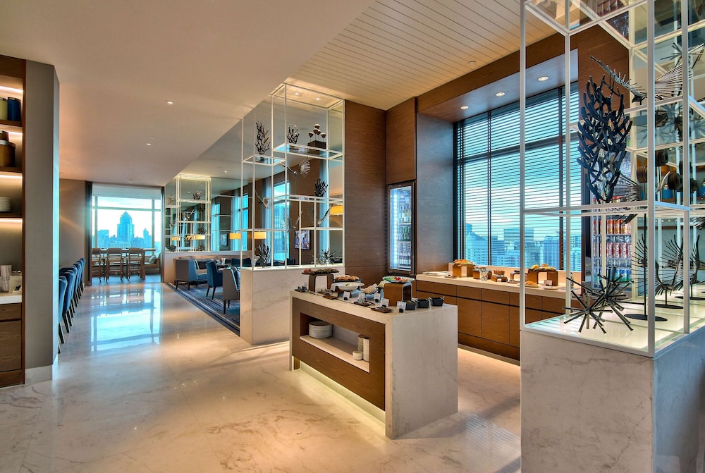 Radisson Blu Plaza Bangkok — Restaurant & bars in Bangkok, Bangkok
