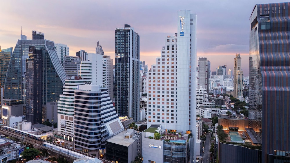 Radisson Blu Plaza Bangkok — Hotel building in Bangkok, Bangkok
