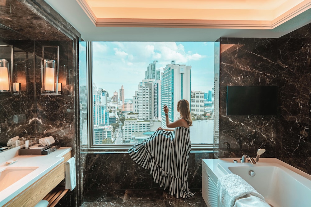 Radisson Blu Plaza Bangkok — Hotel rooms in Bangkok, Bangkok