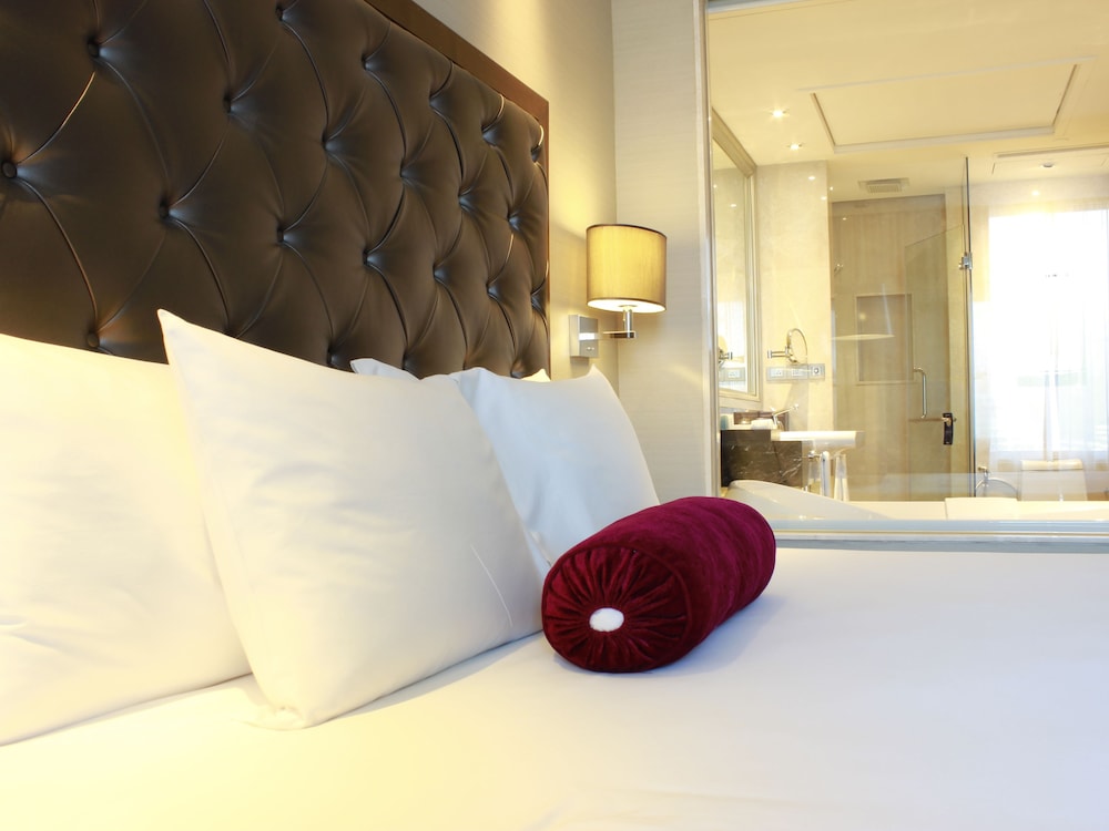 Radisson Blu Plaza Bangkok — Hotel rooms in Bangkok, Bangkok