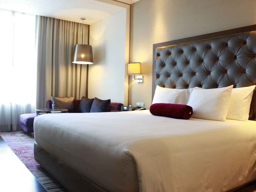 Radisson Blu Plaza Bangkok — Hotel rooms in Bangkok, Bangkok