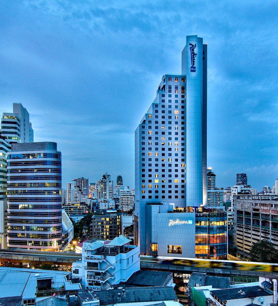 Radisson Blu Plaza Bangkok — Hotel building in Bangkok, Bangkok