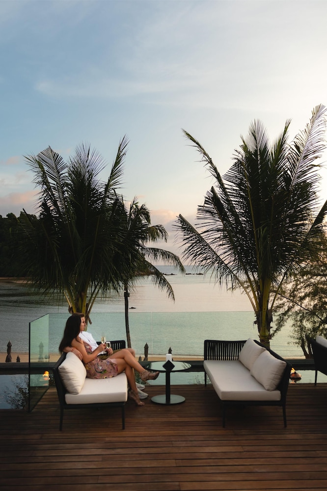 Anantara Layan Phuket Resort — Restaurant & bars in Bang Tao Beach, Phuket Province