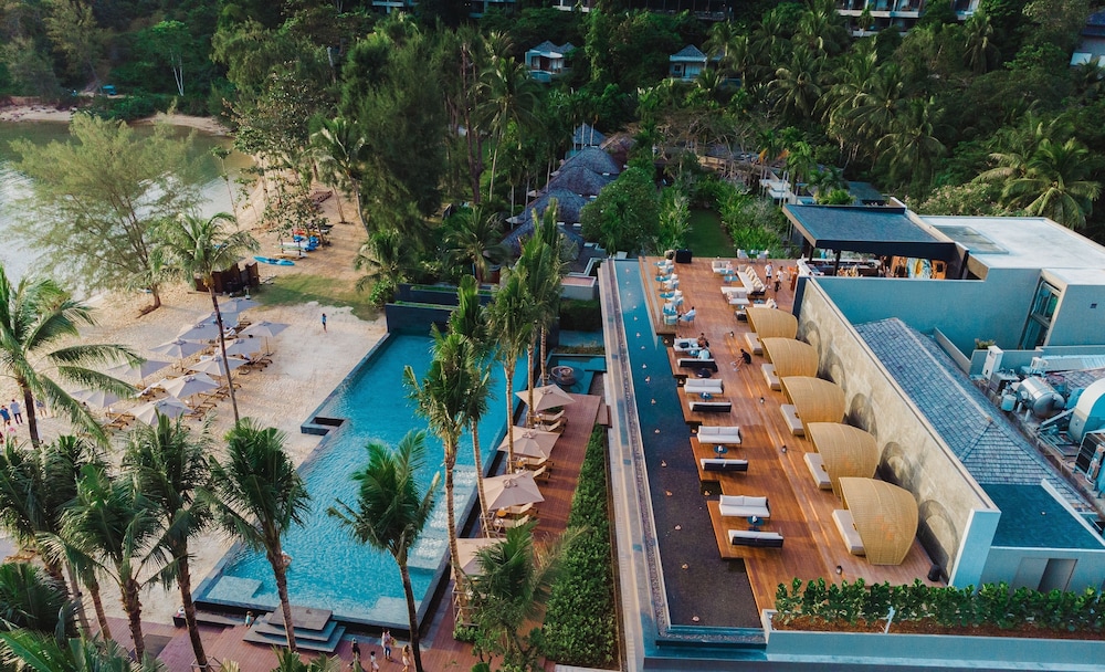 Anantara Layan Phuket Resort — Swimming pool in Bang Tao Beach, Phuket Province