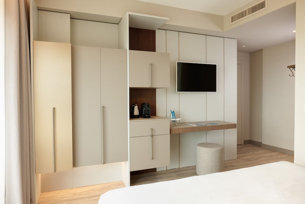 Adriatic Palace Hotel — Hotel rooms in Jesolo, Veneto