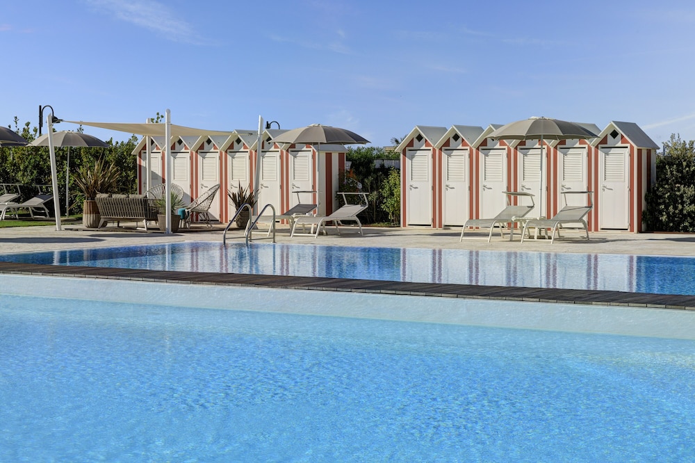 Adriatic Palace Hotel — Swimming pool in Jesolo, Veneto