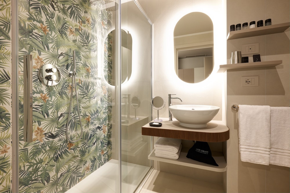 Adriatic Palace Hotel — Hotel rooms in Jesolo, Veneto