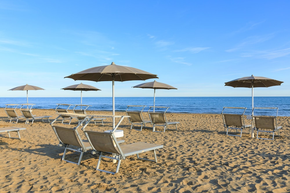Adriatic Palace Hotel — Beach in Jesolo, Veneto