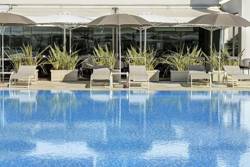 Adriatic Palace Hotel — Swimming pool in Jesolo, Veneto