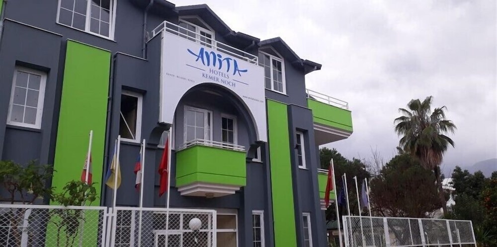 Anita Kemer Noch Hotel — Hotel building in Kemer