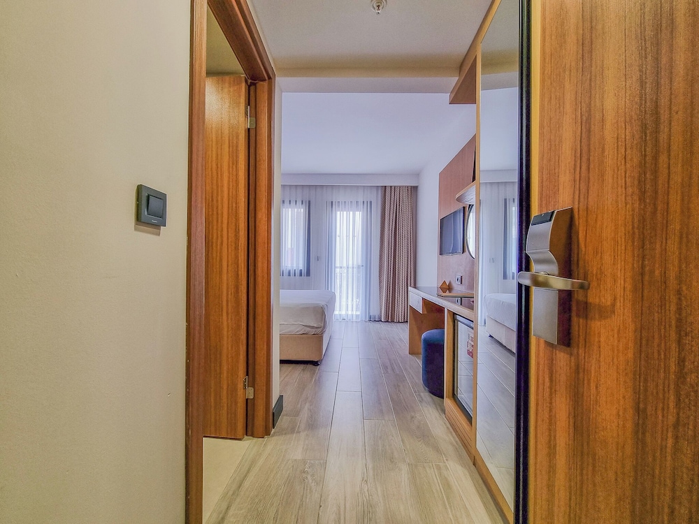Sundia By Liberty Ölüdeniz — Hotel rooms in Fethiye, Mugla