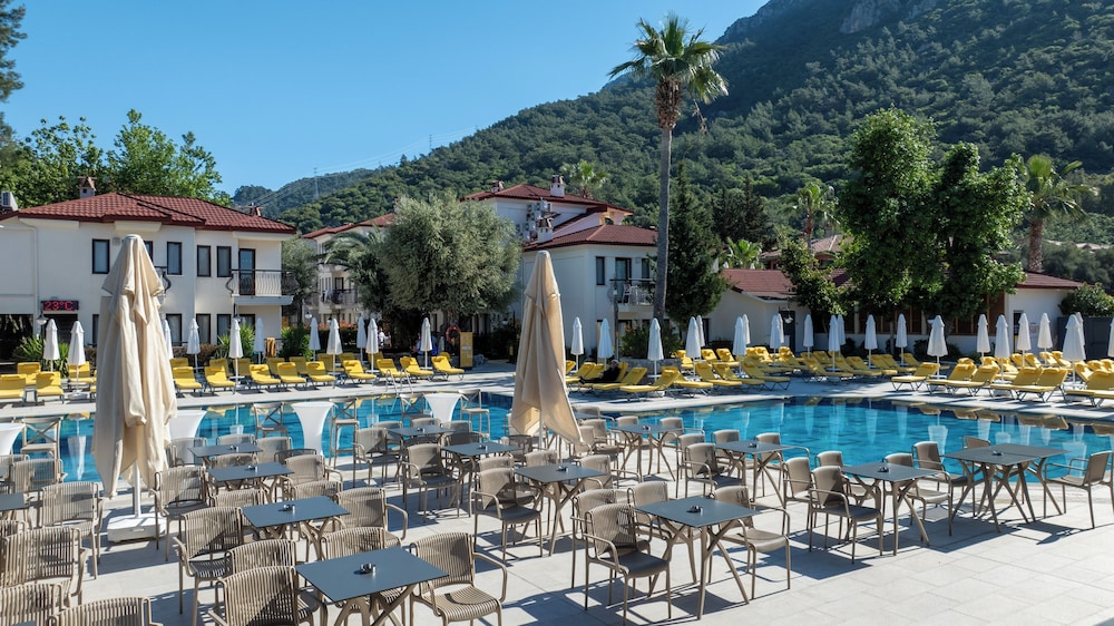 Sundia By Liberty Ölüdeniz — Swimming pool in Fethiye, Mugla