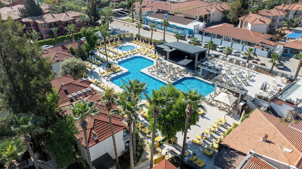 Sundia By Liberty Ölüdeniz — Swimming pool in Fethiye, Mugla