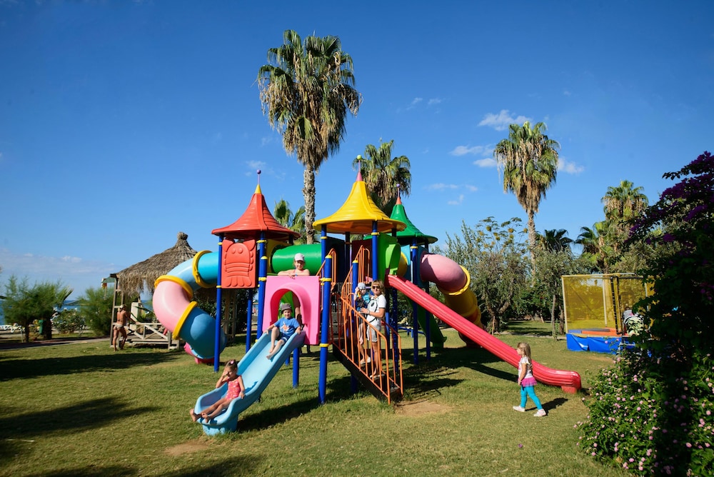M.C Beach Park Resort Hotel - All Inclusive — Attractions for children in Alanya
