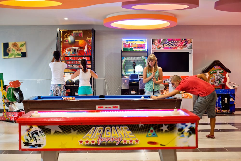 M.C Beach Park Resort Hotel - All Inclusive — Sports & recreation in Alanya