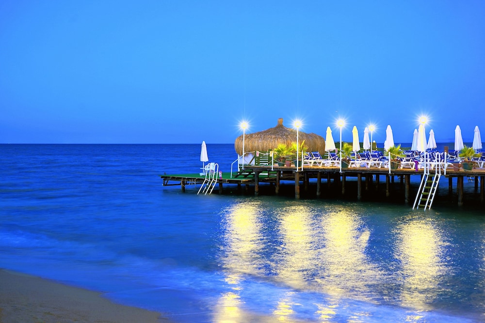 Ulusoy Kemer Holiday Club - All inclusive — Beach in Kemer