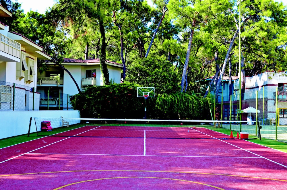 Ulusoy Kemer Holiday Club - All inclusive — Sports & recreation in Kemer