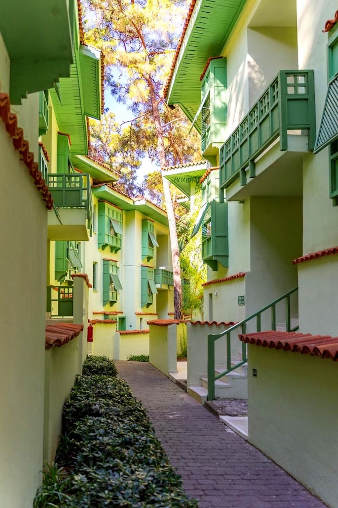 Ulusoy Kemer Holiday Club - All inclusive — Hotel building in Kemer