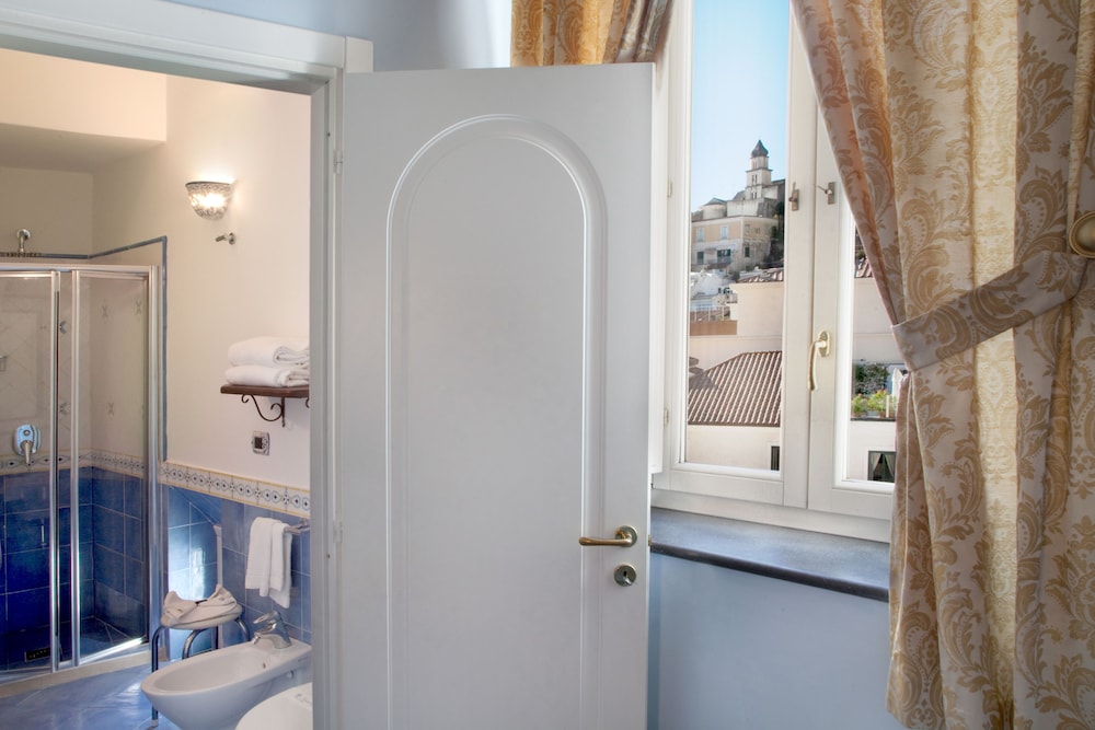 L'Antico Convitto — Hotel rooms in Amalfi, Campania