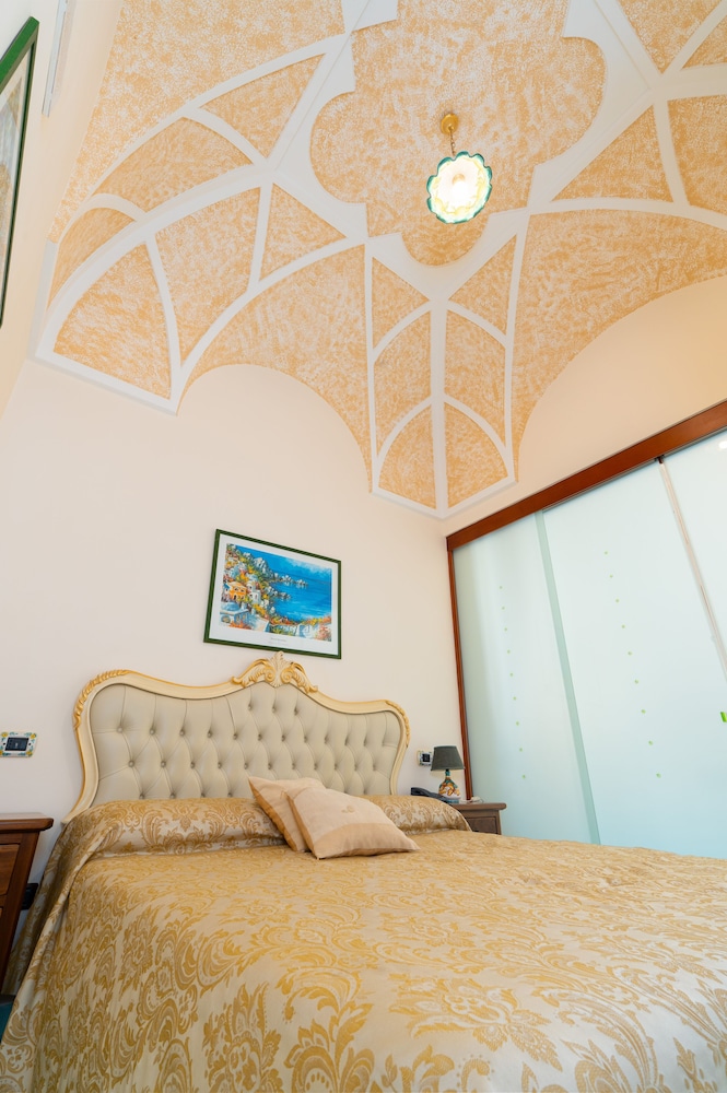 L'Antico Convitto — Hotel rooms in Amalfi, Campania
