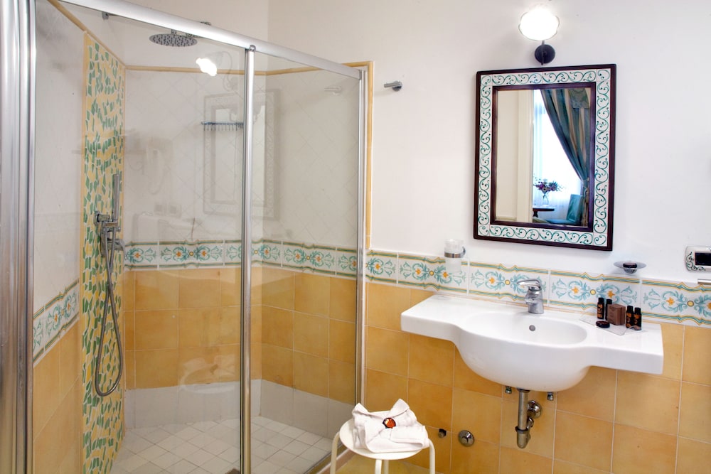 L'Antico Convitto — Hotel rooms in Amalfi, Campania