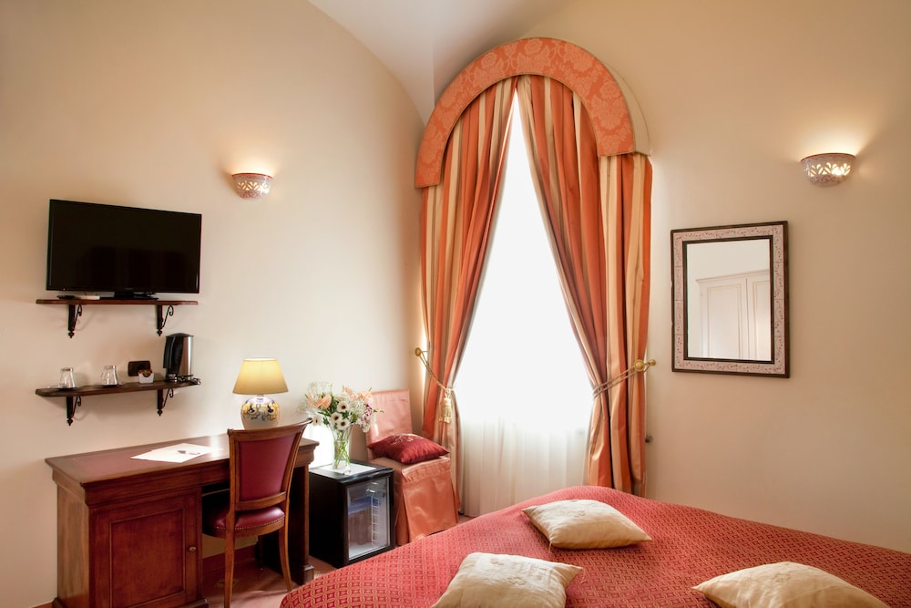 L'Antico Convitto — Hotel rooms in Amalfi, Campania