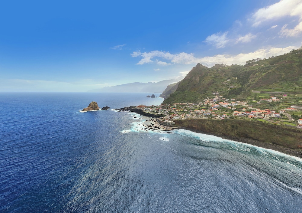 Aqua Natura Madeira Hotel — Attractions in the area in Porto Moniz, Madeira
