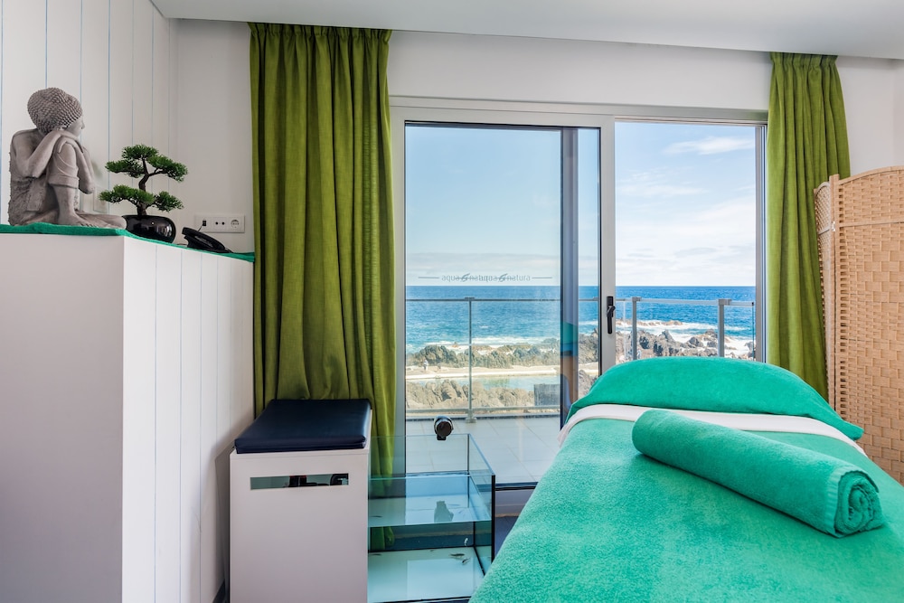 Aqua Natura Madeira Hotel — Hotel rooms in Porto Moniz, Madeira