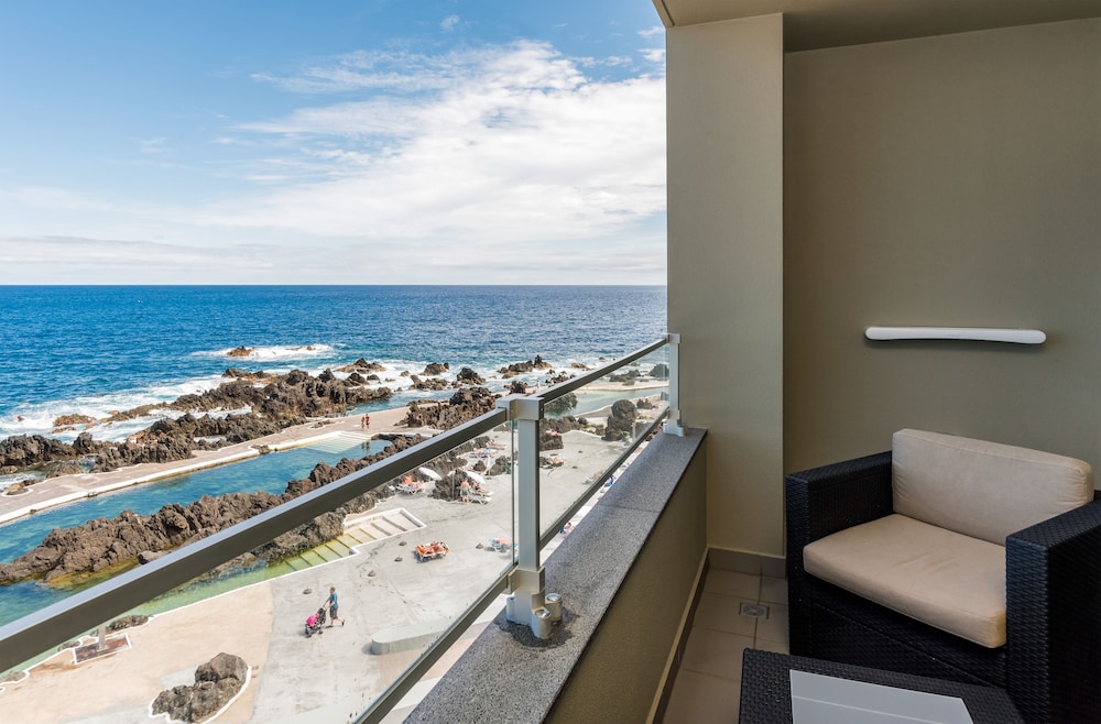 Aqua Natura Madeira Hotel — Hotel rooms in Porto Moniz, Madeira