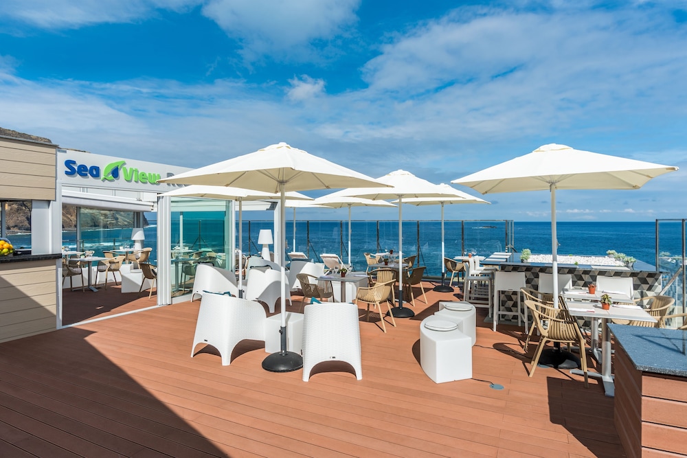 Aqua Natura Madeira Hotel — Restaurant & bars in Porto Moniz, Madeira