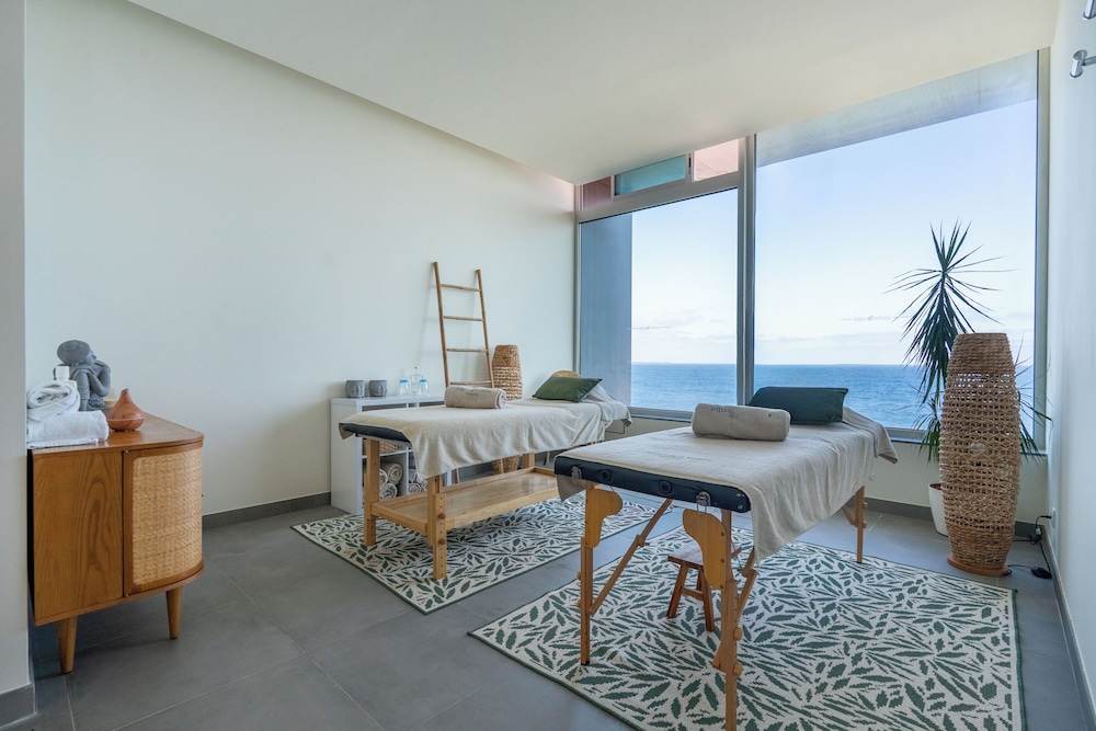 Aqua Natura Madeira Hotel — Spa in Porto Moniz, Madeira