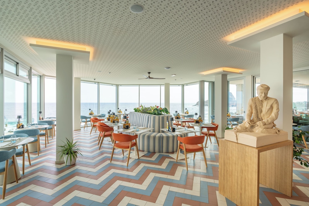 Aqua Natura Madeira Hotel — Restaurant & bars in Porto Moniz, Madeira